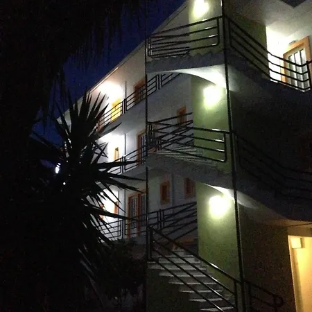 Remezzo 3* Sami (Kefalonia)